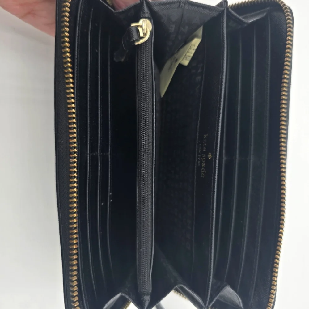 Kate Spade Wallet - Picture 4 of 4